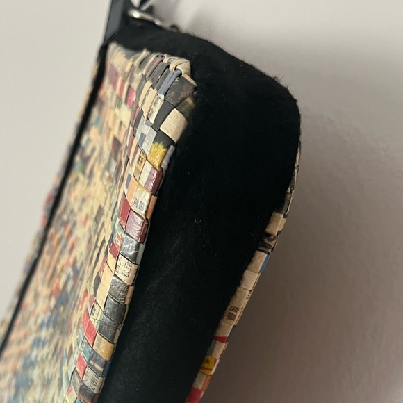 Unique Recycled Newspaper Messenger Bag Hand Woven Lined Laptop Sleeve Unisex - Picture 15 of 16